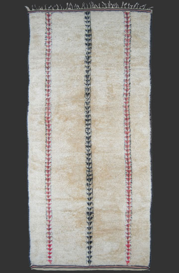 TM 1543, Beni Alaham pile carpet, n.-e. Middle Atlas, Morocco
ca. 1950, ca. 415 x 190 cm (13' 8'' x 6' 4''), high resolution image + price on request
